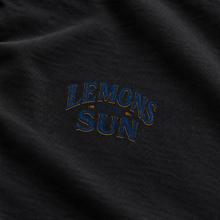 Lemons in the Sun – Golden Citrus